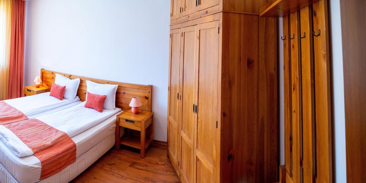 Two Bedroom Apartments In Murphys Lodge Bansko Extérieur photo